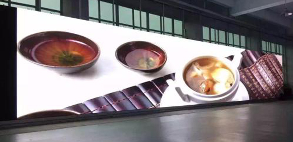 小間距LED顯示屏開掛！介入安防領(lǐng)域可期日期